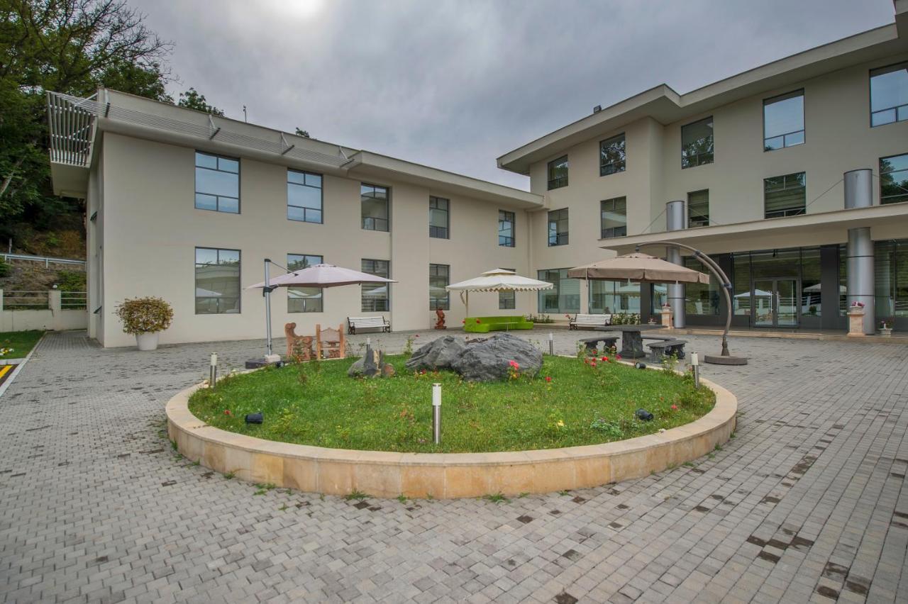 Chukhur Gabala Museum Hotel Bagian luar foto