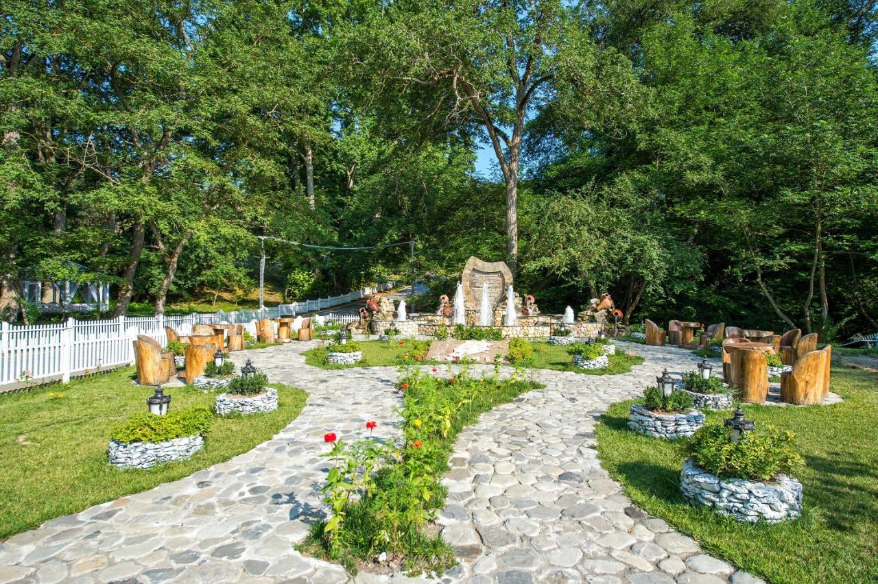 Chukhur Gabala Museum Hotel Bagian luar foto
